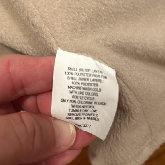 Sonoma women’s tan fuzzy jacket petite medium - Picture 7 of 8